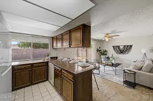 12402 N 47th Ave, Glendale, AZ 85304 - Photo 14