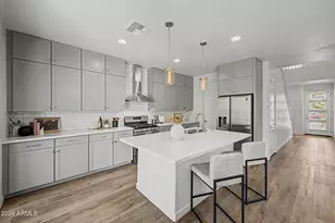 3746 E Earll Dr, Phoenix, AZ 85018 - Photo 2