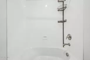 3746 E Earll Dr, Phoenix, AZ 85018 - Photo 30