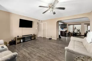 10513 W Diana Ave, Peoria, AZ 85345 - Photo 8