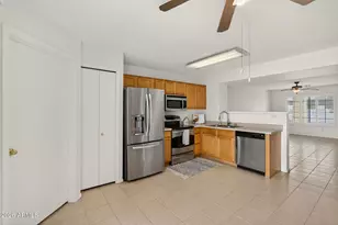 7801 N 44th Dr, Glendale, AZ 85301 - Photo 8