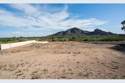 5719 E Indian Bend Road, Paradise Valley, AZ 85253 - Photo 14