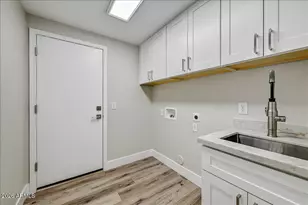 10563 E Bahia Dr, Scottsdale, AZ 85255 - Photo 14