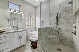10563 E Bahia Dr, Scottsdale, AZ 85255 - Photo 32