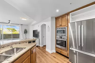 15802 N 71st Street #215, Scottsdale, AZ 85254 - Photo 4