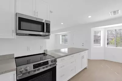 6825 N 81st Lane, Glendale, AZ 85303 - Photo 10