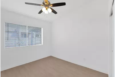 6825 N 81st Lane, Glendale, AZ 85303 - Photo 32