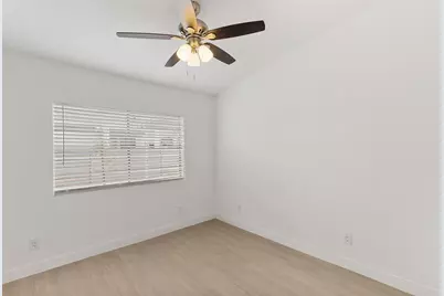 6825 N 81st Lane, Glendale, AZ 85303 - Photo 18