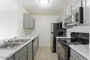 4114 E Union Hills Dr, Phoenix, AZ 85050 - Photo 4