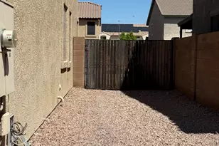 3204 W Lynne Ln, Phoenix, AZ 85041 - Photo 8