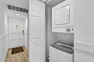 7436 E Chaparral Rd, Scottsdale, AZ 85250 - Photo 18