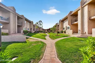 7436 E Chaparral Rd, Scottsdale, AZ 85250 - Photo 24