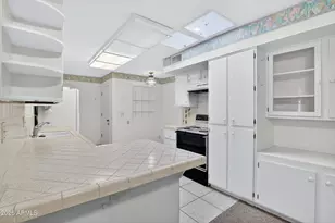 10317 W Andover Ave, Sun City, AZ 85351 - Photo 6