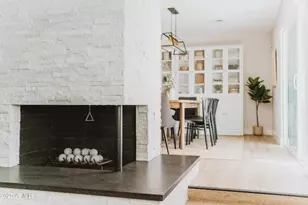 8737 E Rose Ln, Scottsdale, AZ 85250 - Photo 10