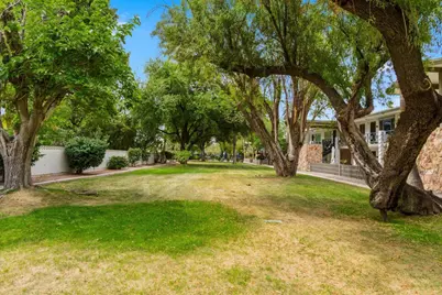 5226 N 20th Street #B1, Phoenix, AZ 85016 - Photo 24