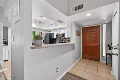 9450 N 94th Place #205, Scottsdale, AZ 85258 - Photo 2
