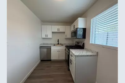 1027 E Dunlap Avenue #Apt 4, Phoenix, AZ 85020 - Photo 6