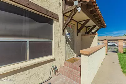 2221 W Turney Avenue #B, Phoenix, AZ 85015 - Photo 1