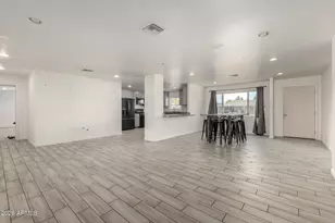 136 E Palmcroft Dr, Tempe, AZ 85282 - Photo 4