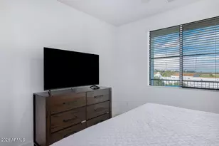 2511 W Queen Creek Rd, Chandler, AZ 85248 - Photo 10