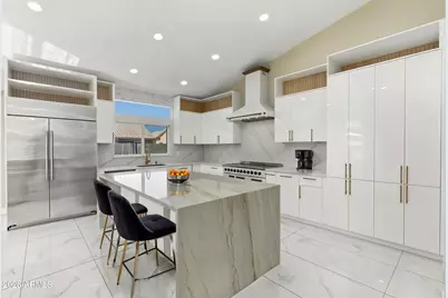 1732 W Commerce Avenue, Gilbert, AZ 85233 - Photo 2