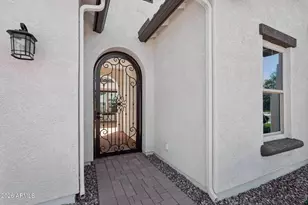 5285 S Loback Ln, Gilbert, AZ 85298 - Photo 2