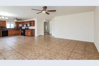 18932 N Toledo Avenue, Maricopa, AZ 85138 - Photo 6