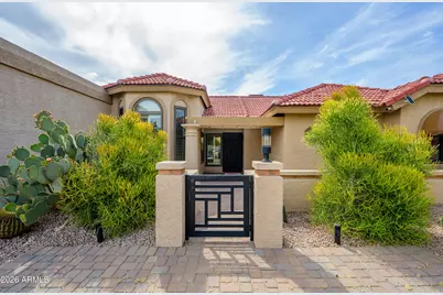 1365 N Lakeshore Drive, Chandler, AZ 85226 - Photo 1