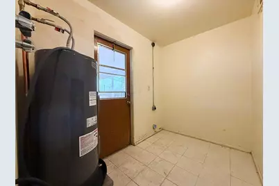12243 N 112th Lane, Youngtown, AZ 85363 - Photo 14