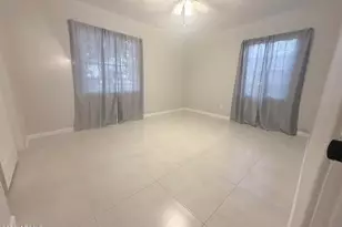 2332 E Flower St, Phoenix, AZ 85016 - Photo 10