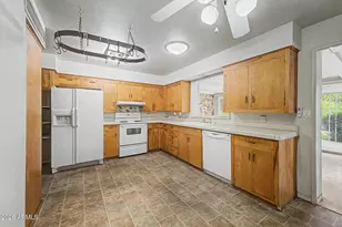 5041 N 34th St, Phoenix, AZ 85018 - Photo 10