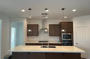 8763 W Orange Dr, Glendale, AZ 85305 - Photo 6