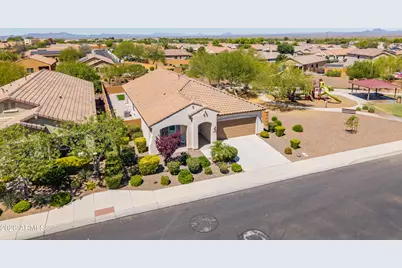 19602 N 260th Drive, Buckeye, AZ 85396 - Photo 4