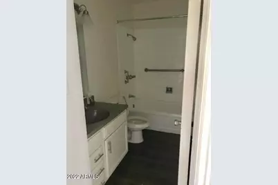 2021 W Hayward Avenue #Apt 11, Phoenix, AZ 85021 - Photo 10