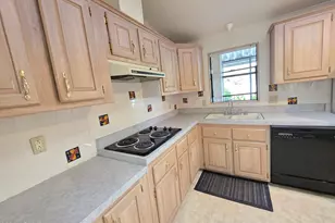 2233 E Behrend Dr, Phoenix, AZ 85024 - Photo 18