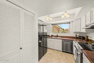 2341 W Ironwood Dr, Chandler, AZ 85224 - Photo 8