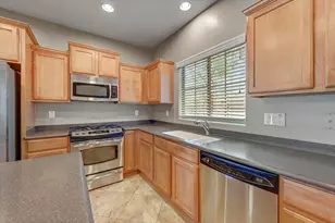 29330 N 22nd Ave, Phoenix, AZ 85085 - Photo 4