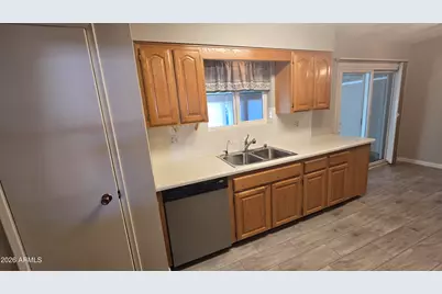 10601 W Bolivar Drive, Sun City, AZ 85351 - Photo 16