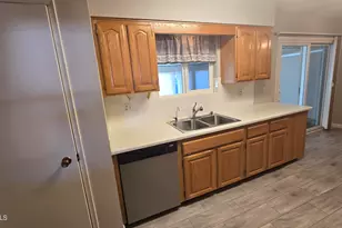 10601 W Bolivar Dr, Sun City, AZ 85351 - Photo 16