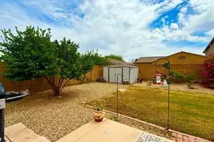 16037 W Caribbean Ln, Surprise, AZ 85379 - Photo 14