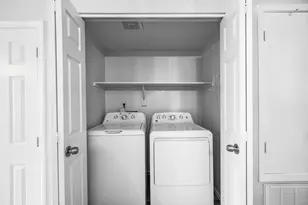 455 S Mesa Dr, Mesa, AZ 85210 - Photo 2