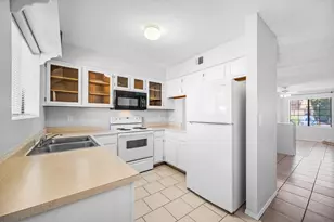 455 S Mesa Dr, Mesa, AZ 85210 - Photo 16