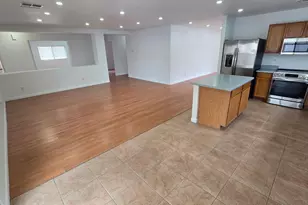 15537 W Gelding Dr, Surprise, AZ 85379 - Photo 16