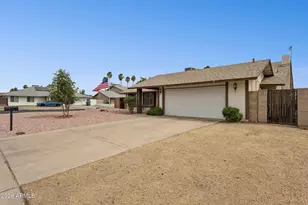 4127 W Evans Dr, Phoenix, AZ 85053 - Photo 2