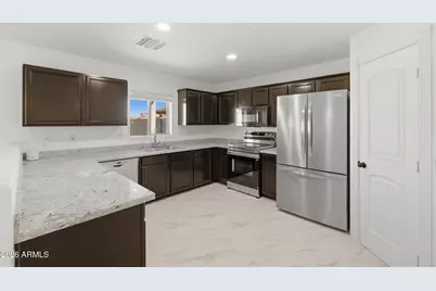 970 E Christopher Street, San Tan Valley, AZ 85140 - Photo 4