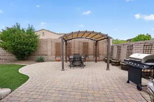 13170 W Chaparosa Way, Peoria, AZ 85383 - Photo 2