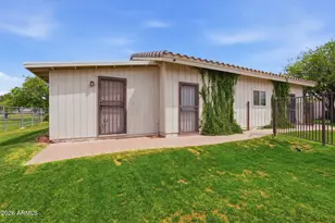 332 E Harrison St, Gilbert, AZ 85295 - Photo 82
