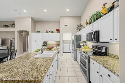 13423 W Acapulco Lane, Surprise, AZ 85379 - Photo 12