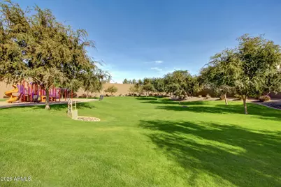 12983 N 87th Lane, Peoria, AZ 85381 - Photo 8