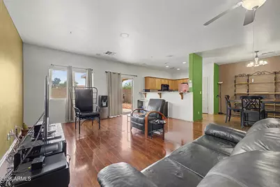 12983 N 87th Lane, Peoria, AZ 85381 - Photo 8